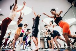 -无界瑜伽普拉提