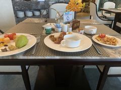 -广州汇华希尔顿逸林酒店