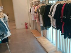 -hotwind热风(世纪东方广场店)