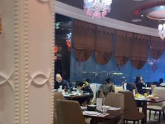 -荣誉国际酒店-云顶旋转餐厅