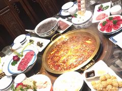 -小天鹅火锅·一线江景洪鼎旗舰店(洪崖洞店)