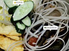 -苗伯妈酸汤火锅
