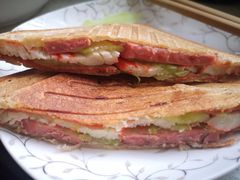 -锅圈食汇火锅烧烤食材超市(黄浦江路店)