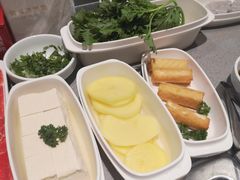 -海底捞火锅(新松江路店)