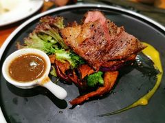 -四月吧餐厅(正阳步行街店)