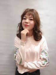 -PE SALON