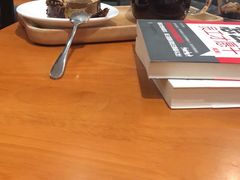 -西西弗书店&矢量咖啡(壹方购物中心店)