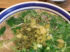 -云阿蛮云南生烫牛肉米线(奉贤路店)