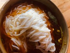 红汤牛肉-全家福米线