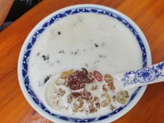 椰奶炖桃胶-韵姐牛奶甜品世家