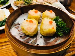 蟹籽烧卖-澳门陈光记烧味饭店(南京德基广场店)