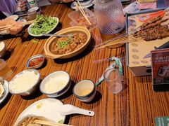-蚝堡海鲜·威海菜·海肠捞饭·烧烤·亚洲吃蚝公司(幸福门店)