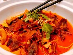 -鱼鲜饭香·招牌汽锅剁椒鱼头王