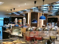 -BLU 全日制餐厅(上海安曼纳卓悦酒店)