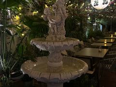 -Osteria Garden 生蚝花园餐厅(原进贤路店)
