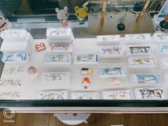 -优视觉视光中心•青少年近视防控(新世界中心写字楼店)