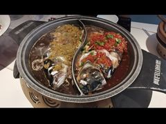 -阿瓦山寨·湘菜现炒·剁椒鱼头王(咸阳总店)