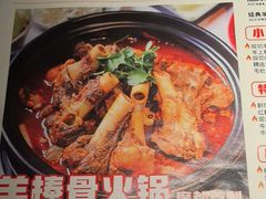 -沪小胖·小龙虾·蓝龙王(八佰伴店)