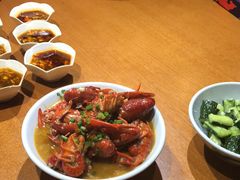 -琥珀老六龙虾(四里河店)