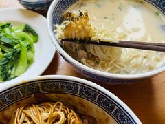 鲍蛤蛏海鲜面-沪西老弄堂面馆(定西路店)