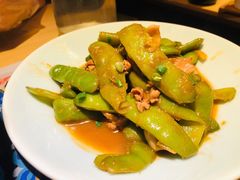 五花肉焖豆角-关东小磨东北菜(上海长风大悦城店)