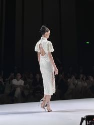 -Renee芮亦婚纱(原丽莎)
