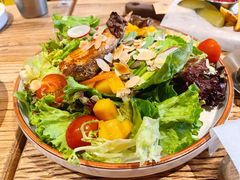 煎挪威三文鱼芒果黑醋沙拉-幸邻食堂