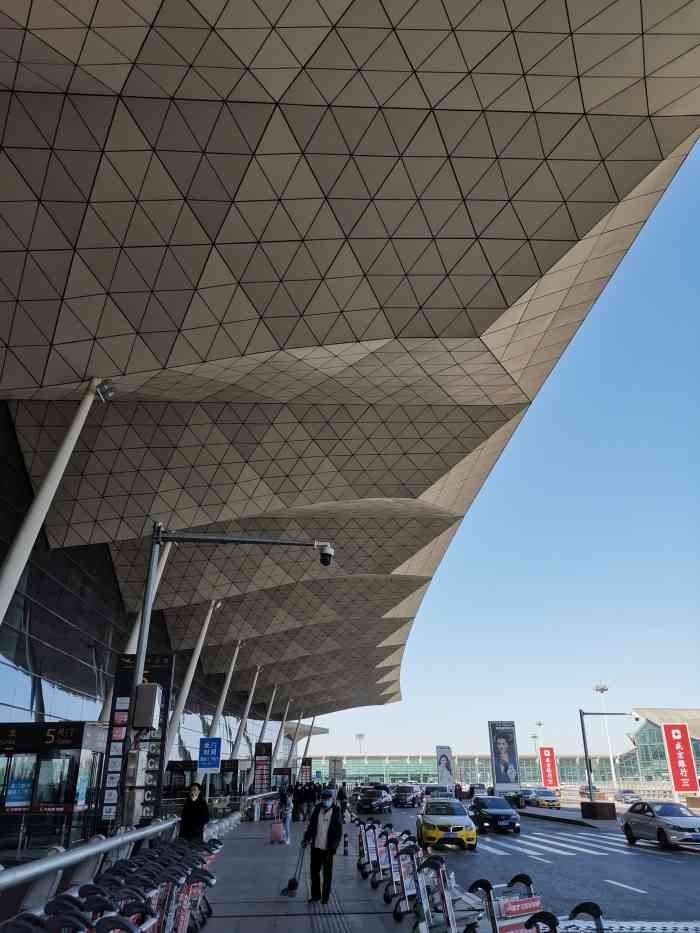 沈阳桃仙国际机场-t3航站楼"桃仙机场的t3航站楼无疑是桃仙机场最新