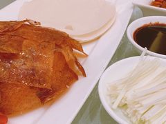 金牌片皮鸭-亢龙太子酒轩(东湖店)