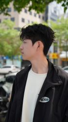 -一家只做男发烫染的店