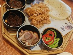 -唐山宴百姓府邸院落中餐