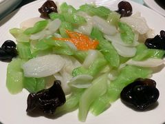 -八府香鸭·啫啫煲(华山路店)