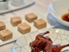 脆皮妙龄鸽-新荣记(建国门外大街店)