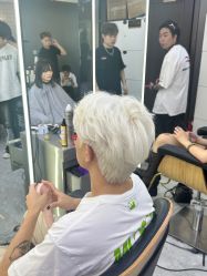 -藤野造型烫发染发