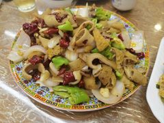 -柴窝堡22号传承新疆菜·新疆辣子鸡
