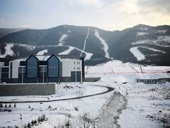 -鳌山滑雪度假区