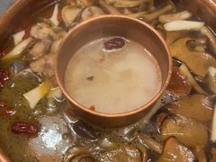 -慢丽江·云南野生菌土鸡锅(付家庄店)
