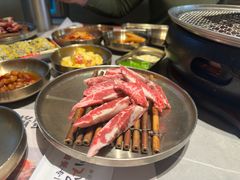 -草家酱蟹炭火烤肉店(珲春南路一店)