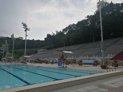 -越秀山游泳场