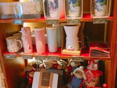 -星巴克(静安嘉里中心B2店)