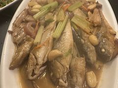 家烧杂鱼-吉香碳烤生蚝(仙霞路店)