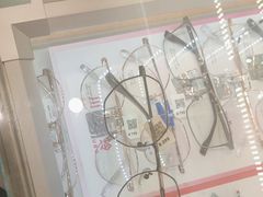 -沫芮眼镜·蔡司官方授权店(人民广场店)