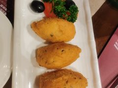 -阿维斯咖啡(镜湖店)