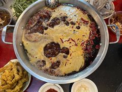 -储奇门鳝鱼火锅(总店)