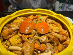 -多嘴超级肉蟹煲(杉杉国潮主题店)