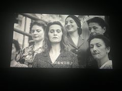 -银泰中心