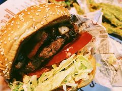 -The Habit Burger Grill 哈比特汉堡(复兴soho店)