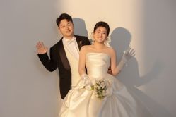 -MAO亲爱的猫婚纱摄影工作室