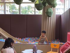 -水桶王国主题餐厅·聚会·生日派对·亲子活动·家庭套餐(亚龙湾希尔顿店)