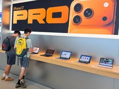 -Apple零售店(华贸购物中心店)